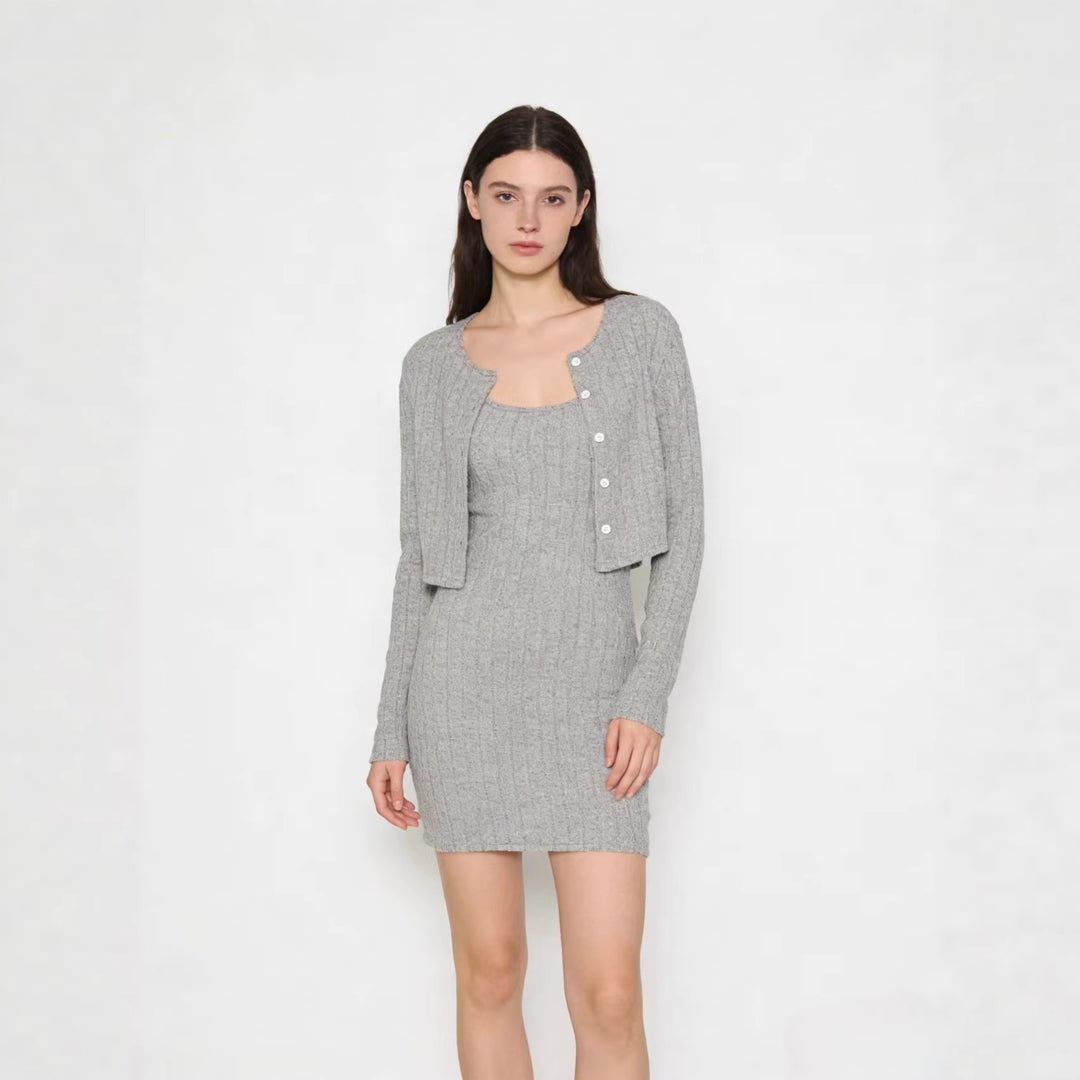 Damen Geripptes Strick-Kleid mit passendem Kurzcardigan EB