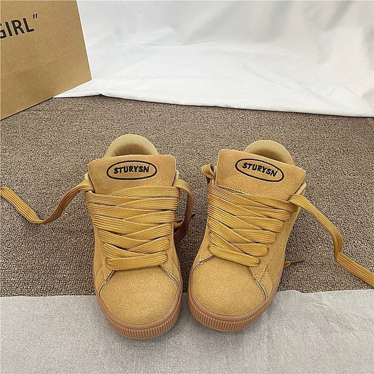 Damen Sneakers aus hochwertigem Wildleder mit bequemen Schnürsystem EB