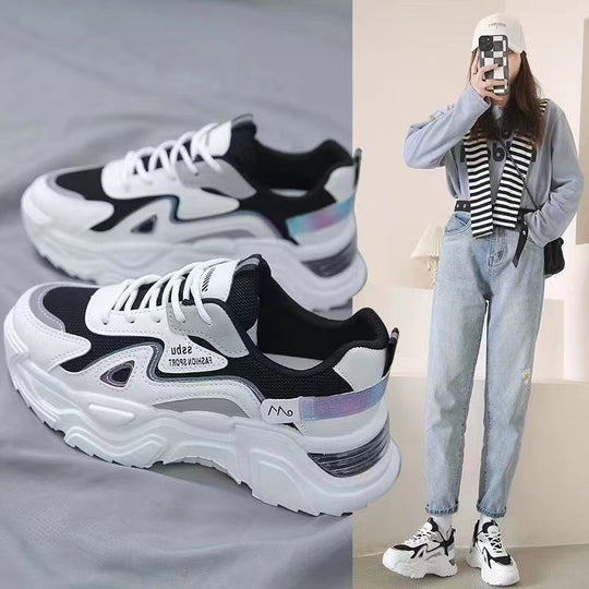 Damen Sportliche Sneakers mit dämpfendem Fußbett und reflektierenden Akzenten EB