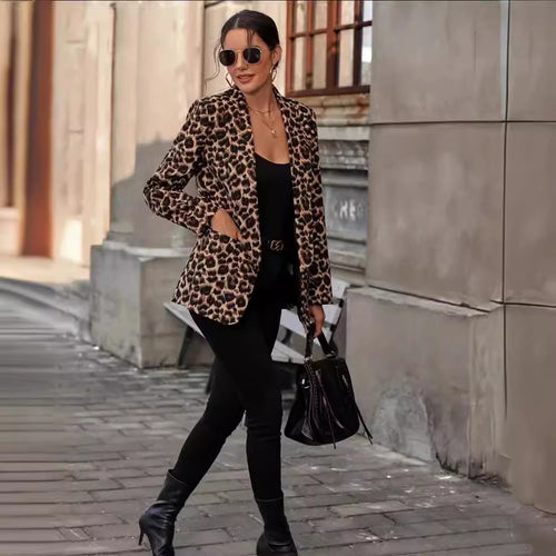 Damen modischer Blazer mit Leopardenmuster und taillierter Passform EB