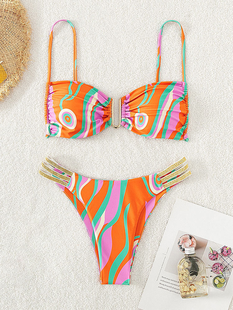 Damen Bikini mit modischem Rüschendetail und trendigem Farbverlauf EB