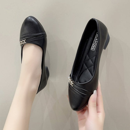 Damen elegante Pumps mit modischem Riemen und funkelndem Schmuckdetail EB