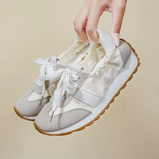 Damen Sportliche und atmungsaktive Sneakers EB
