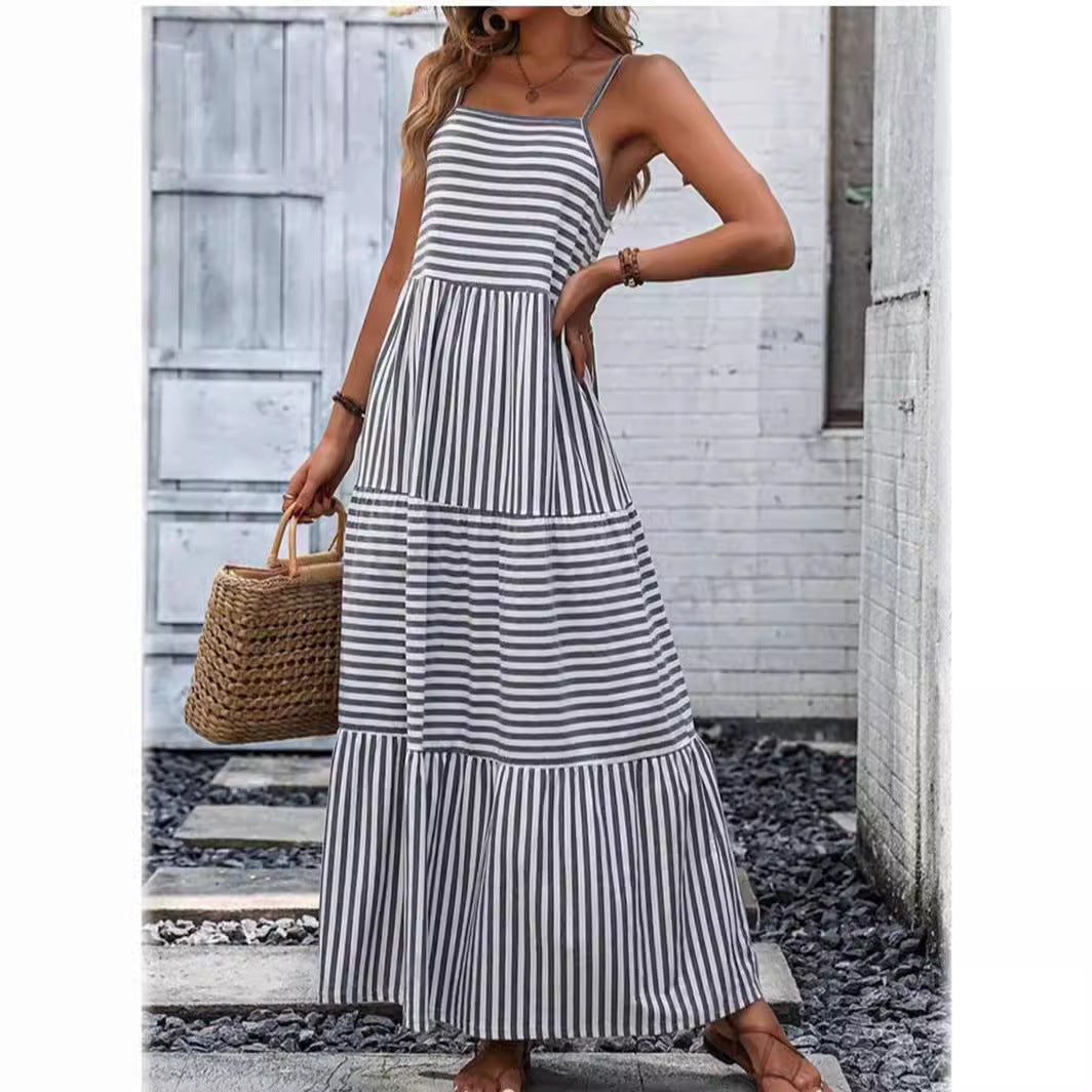 Damen Maxikleid mit schmalen Trägern und gestreiftem Design EB