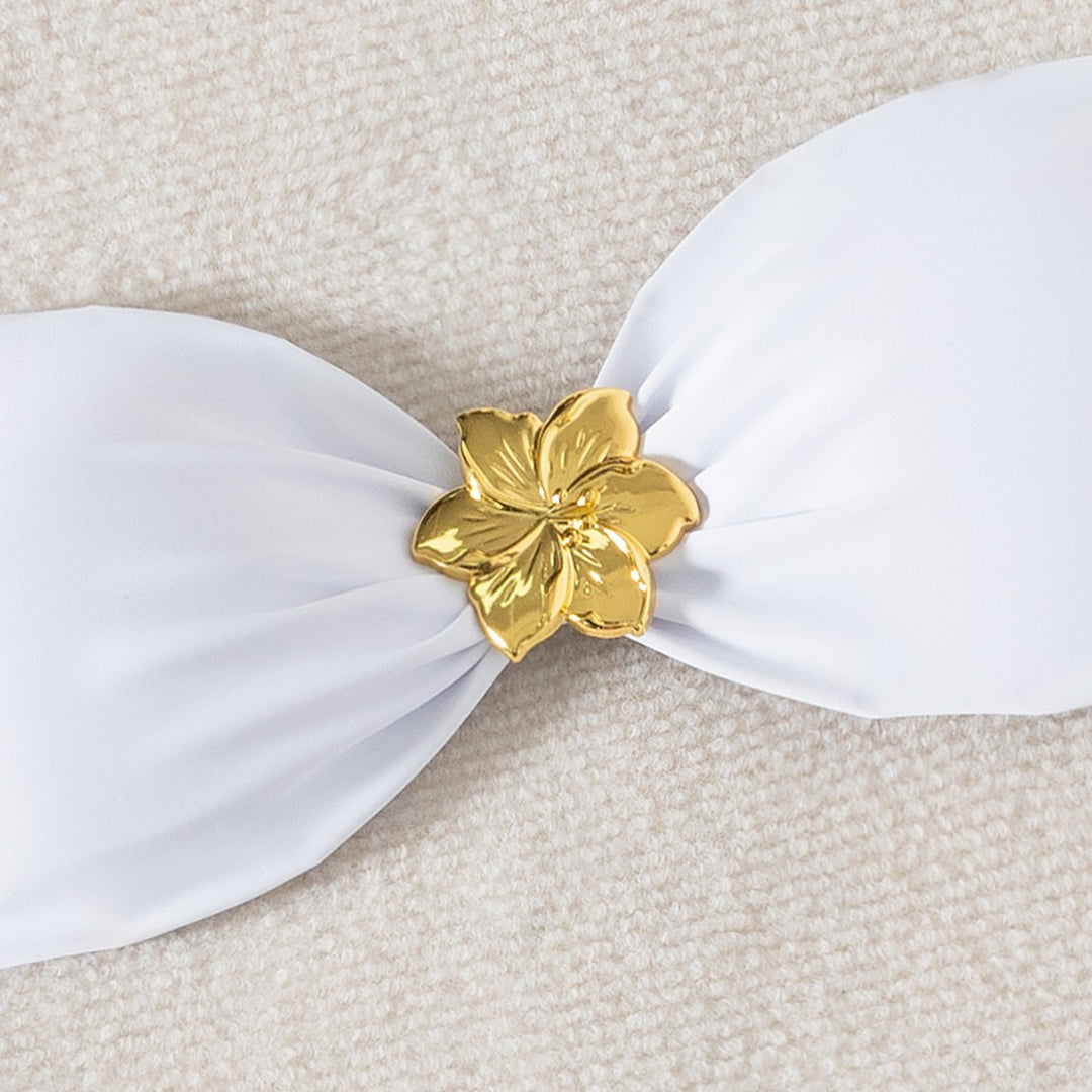 Damen Bandeau-Bikini mit eleganter Goldschließe EB