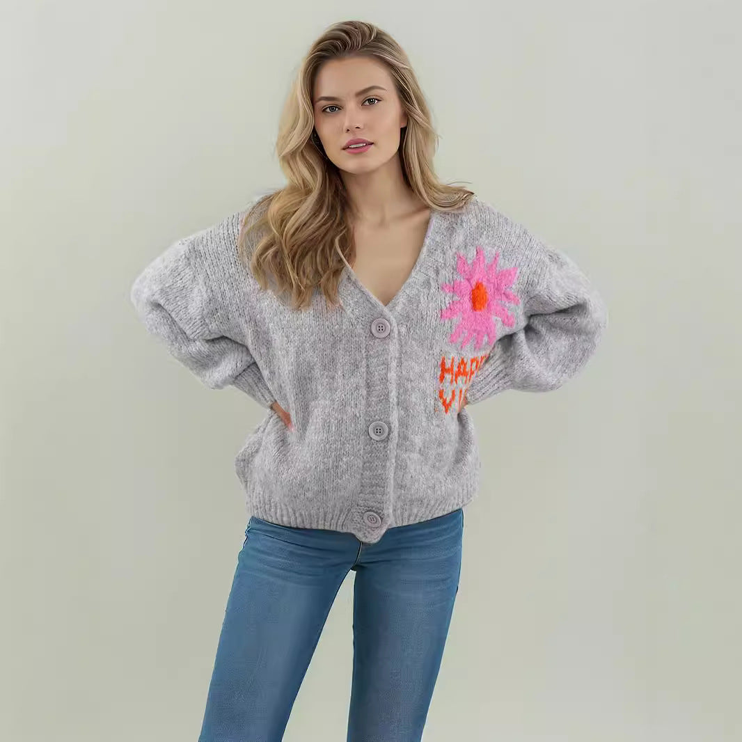 Damen gemütlicher Strickcardigan mit floralem Design und modernen Knopfdetails EB