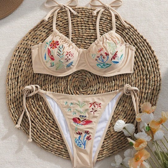 Damen Eleganter Bikini mit kunstvollen Stickereien EB