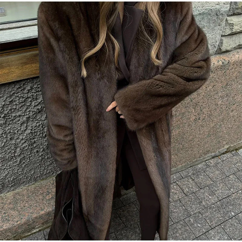 Damen Luxuriöser Kunstfellmantel mit weitem Schnitt und eleganten Details EB