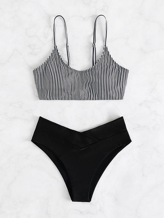 Damen Triangel-Bikini-Set mit modischem gestreiftem Oberteil und hochgeschnittenem Höschen EB