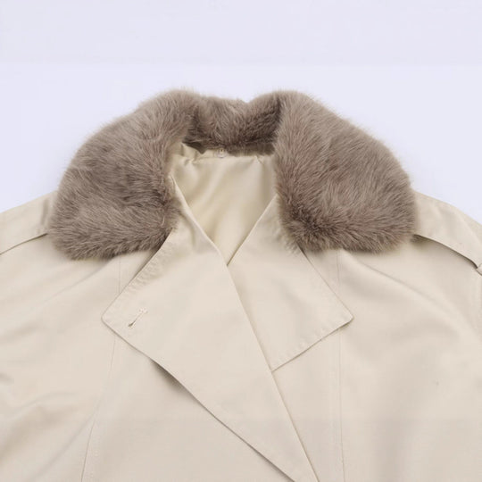Damen modische Jacke mit kunstvollem Fellkragen und doppelter Knopfblende EB