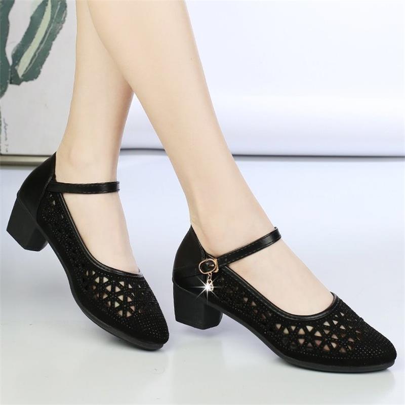 Damen Elegante Ballerinas mit stilvoller Spitzeneinlage und bequemem Blockabsatz EB