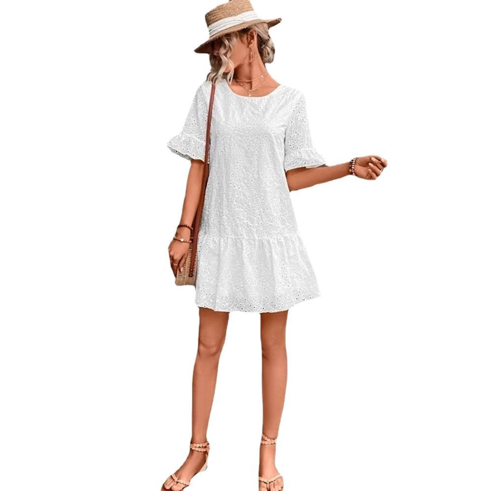 Damen Sommerliches Spitzenkleid mit voluminösen Rüschensäumen EB
