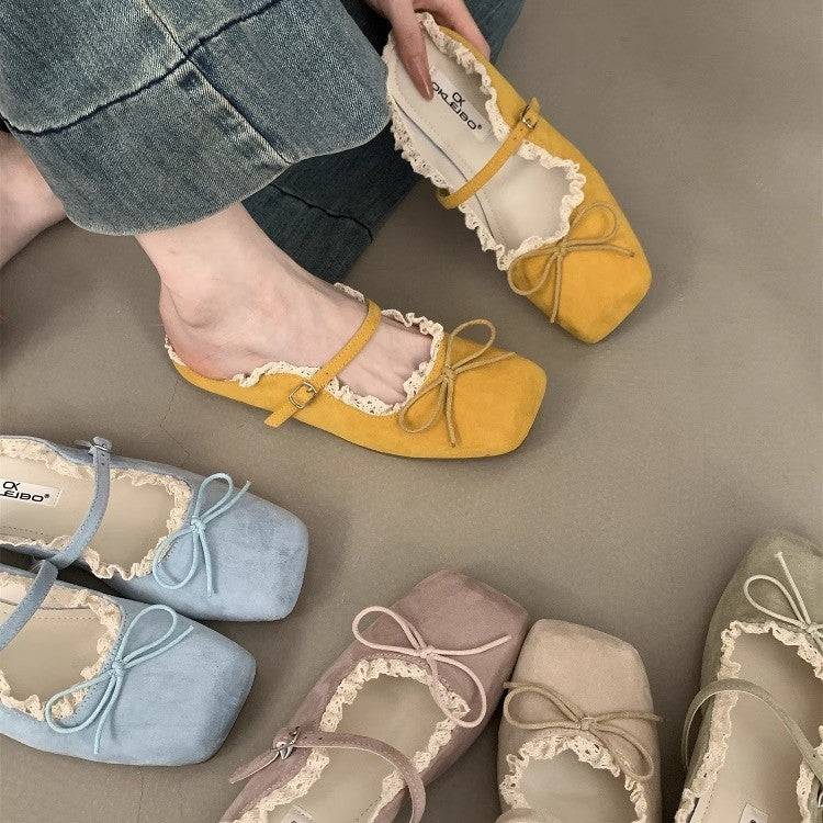 Damen elegante Ballerinas mit zartem Riemchen und Spitzenbesatz EB