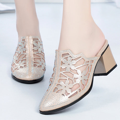Damen Elegante und luftige Mules mit schimmerndem Strassdetail EB