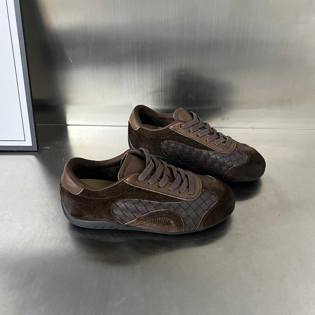Damen Sportliche Sneaker mit exklusivem Veloursleder und modernem Flechtdesign EB