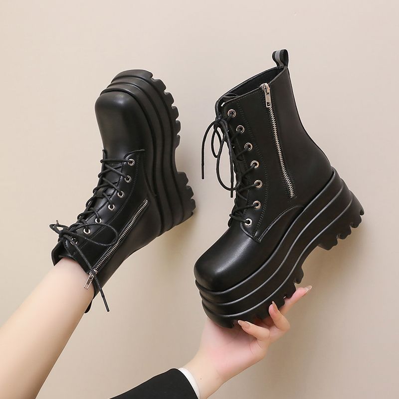 Damen Chunky-Stiefel mit trendiger Plateausohle und Schnürung EB