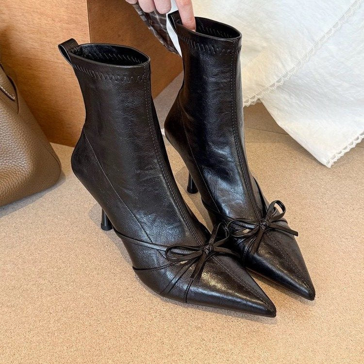 Damen elegante Plateau-Stiefeletten mit dekorativer Schnürung und spitzem Design EB