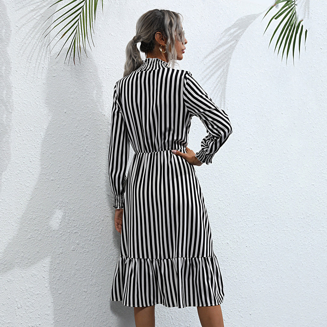 Damen Langarm-Puffärmelkleid mit Rüschensaum EB
