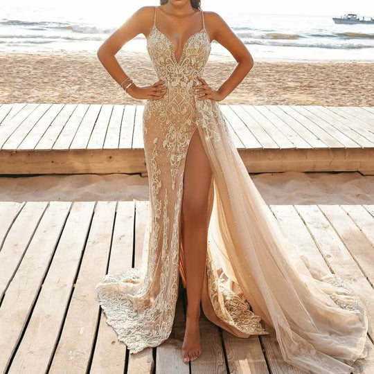 Damen Glamouröses Abendkleid mit tiefem V-Ausschnitt und funkelnden Verzierungen EB