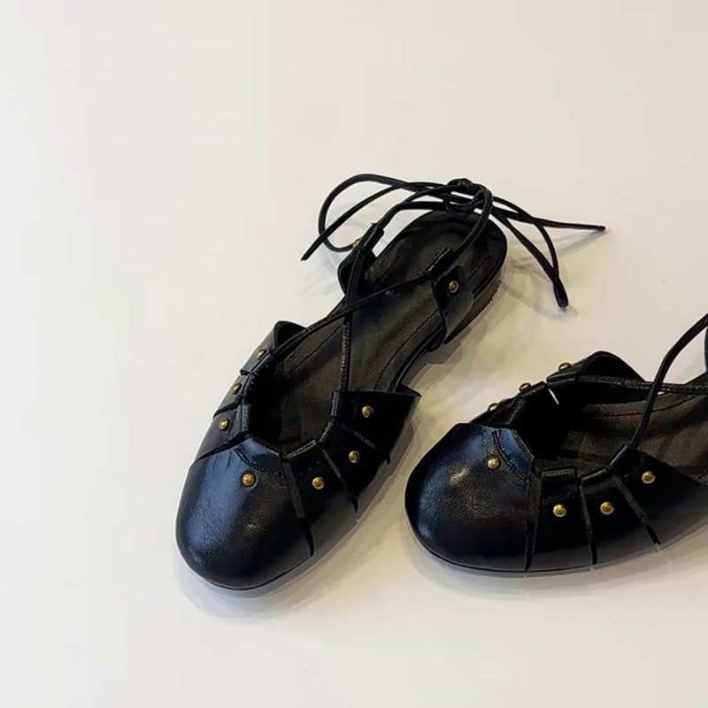 Damen Ballerinas mit verspieltem Schnürdesign und dekorativen Nieten EB