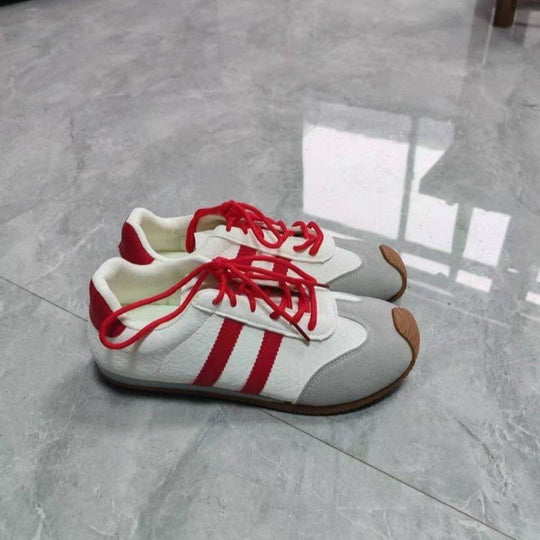 Damen Sneaker mit weichem Wildleder-Obermaterial und rutschfester Sohle EB