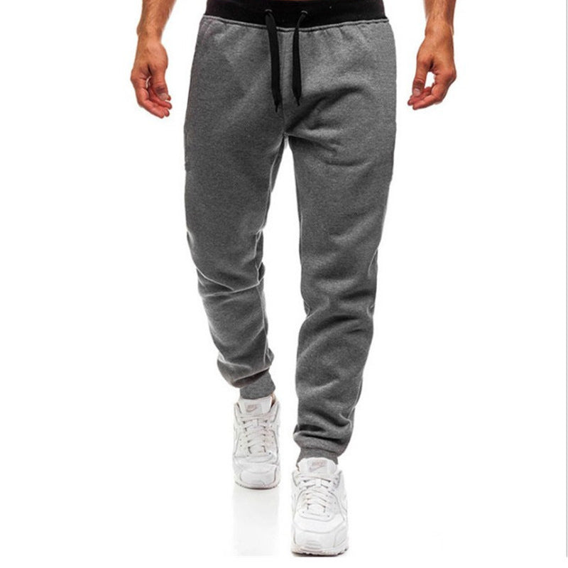 Herren nan taillierte Jogginghose mit elastischem Komfortbund, verstellbarem Kordelzug, eingearbeiteten Seitentaschen und geripptem Knöchelabschluss EB