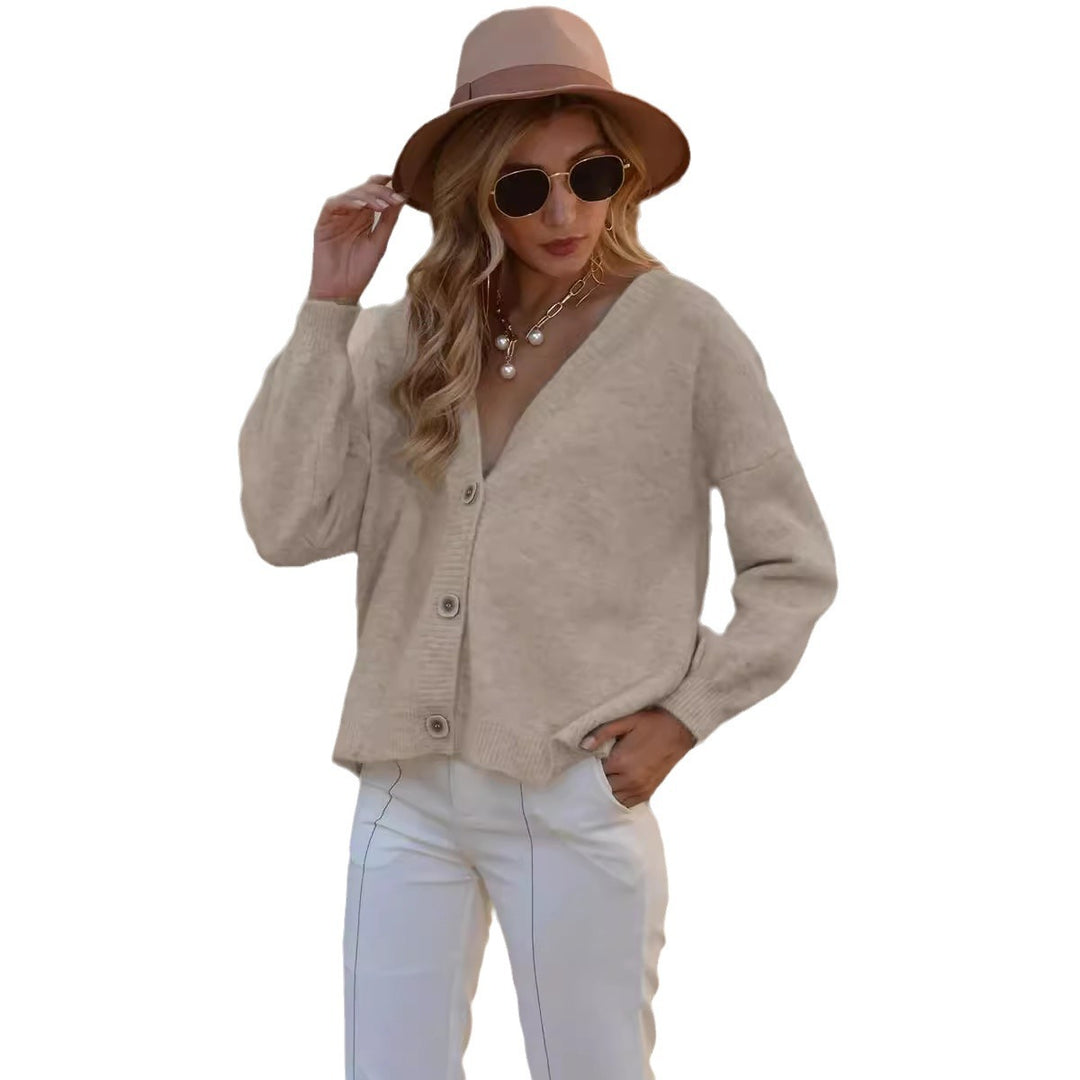 Damen Grobstrickcardigan mit lässigem V-Ausschnitt und dekorativen Knopfdetails EB