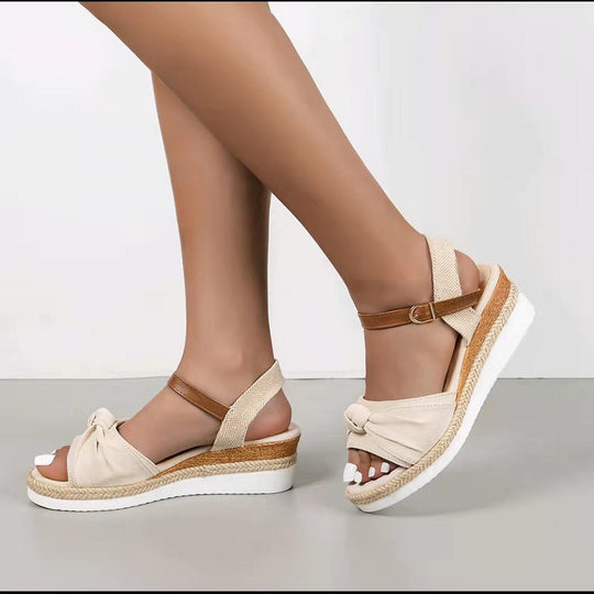 Damen Wedge-Sandaletten mit eleganter Schleifenapplikation und komfortablem Fußbett EB