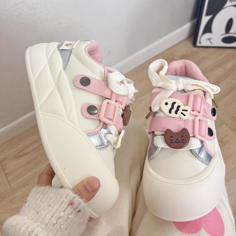 Damen Verspielte Sneakers mit tierischen Applikationen und komfortablem Klettverschluss EB