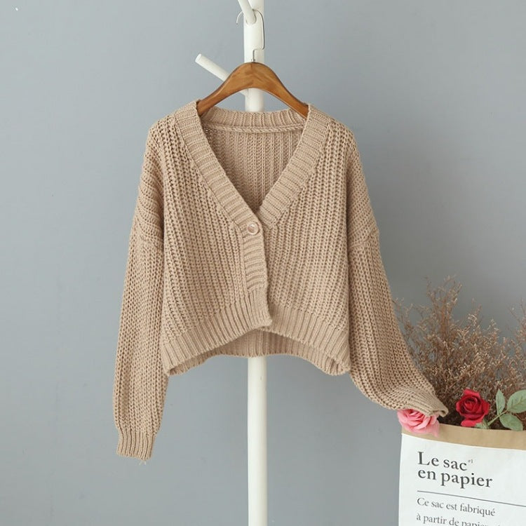 Damen Grobstrick-Cardigan mit tiefem V-Ausschnitt und dekorativen Knopfdetails EB