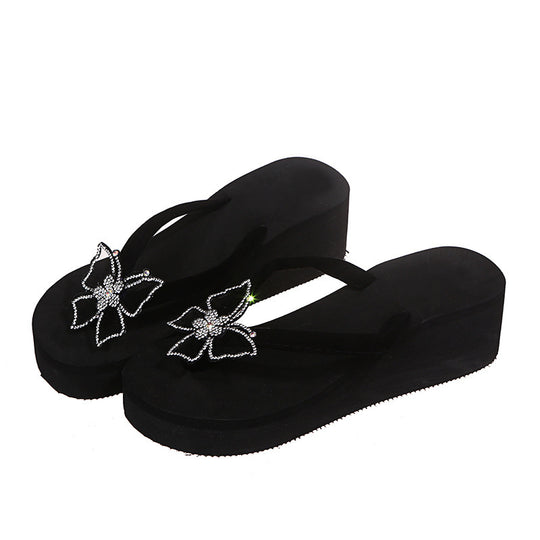 Damen Wedge-Zehentrenner mit glamourösem Blumendesign und rutschfester Sohle EB