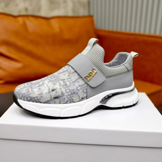 Damen Sportliche Slip-On Sneaker mit modischem Oberflächenmuster und elastischem Verschluss EB