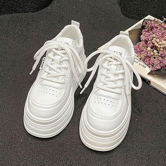 Damen Plateau Sneakers mit trendigem zweifarbigem Design und verstärkter Dämpfung EB