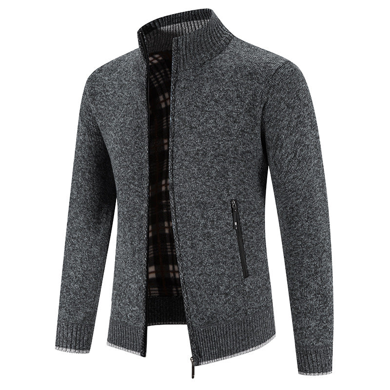 Herren Strickjacke mit hohem Kragen und praktischen Reißverschlusstaschen EB