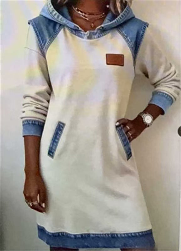 Damen nan Kapuzen-Sweatkleid mit Jeans-Applikationen, Kängurutaschen und lässigem Schnitt EB