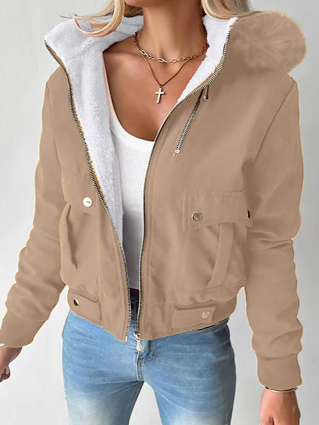 Damen Kurzblouson Winterjacke mit Teddyfutter und abnehmbarer Kunstfellkapuze EB
