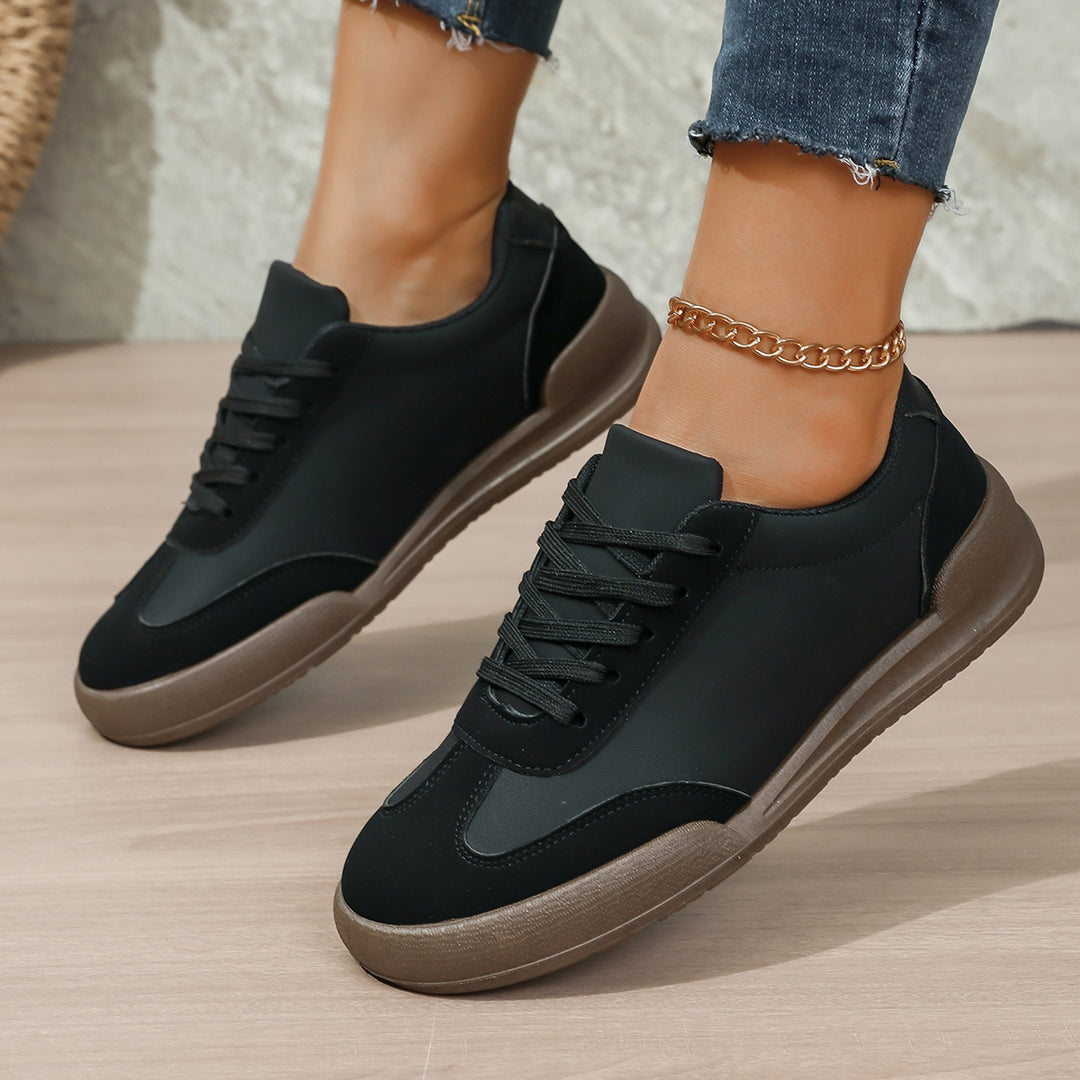 Damen Sneakers mit rutschfester Laufsohle und atmungsaktiver Konstruktion EB