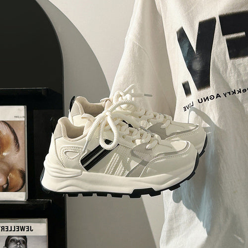Damen sportliche Sneakers mit atmungsaktiver Sohle und trendigem Design EB
