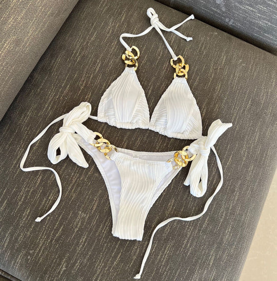Damen Triangel-Bikini mit plissierten Details und goldenen Akzenten EB
