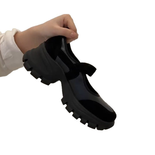Damen Sneakers mit verstellbarem Klettverschluss und rutschfester Sohle EB