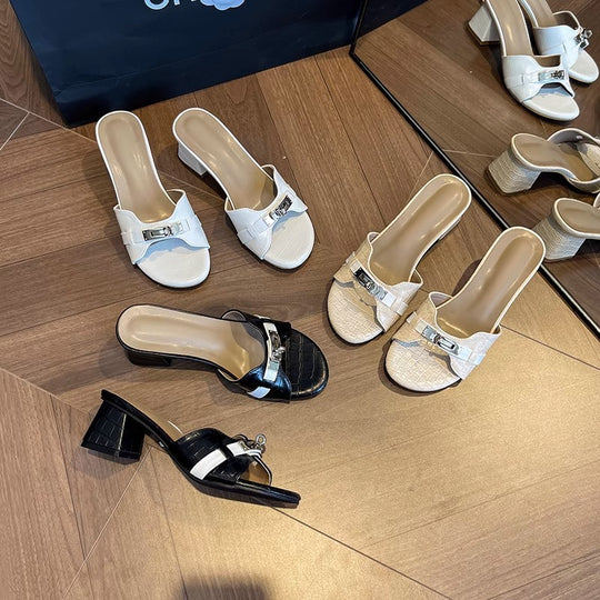 Damen Sling-Pumps mit elegantem Kettenakzent und modischem Schlangenlederdesign EB