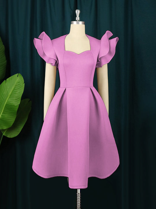 Damen elegantes Kleid mit voluminösen Rüschensäumen EB