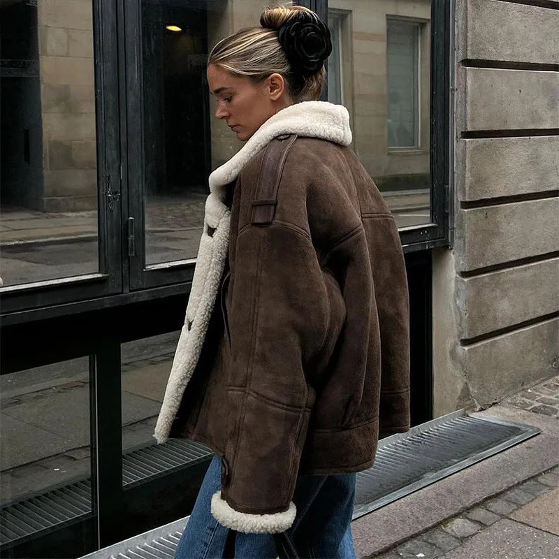 Damen Warme Lammfelljacke mit bequemem Schnitt EB