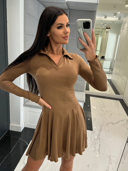 Damen Sportliches Kleid mit Polokragen und schwingendem Rock EB