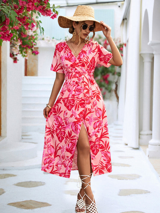 Damen Wickelkleid im floralen Design mit eleganten Rüschendetails EB