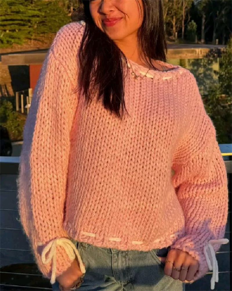 Damen Grobstrickpullover mit verspielten Details und lässigem Schnitt EB