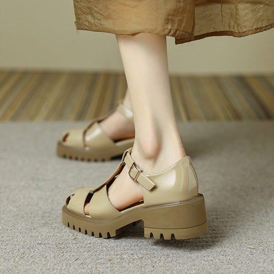 Damen Plateau-Sandalen im eleganten Schnitt mit verstellbarem Riemen EB