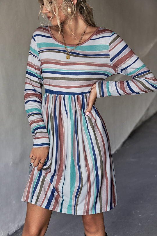 Damen Freizeitkleid mit schickem Streifenmuster und taillierter Passform EB