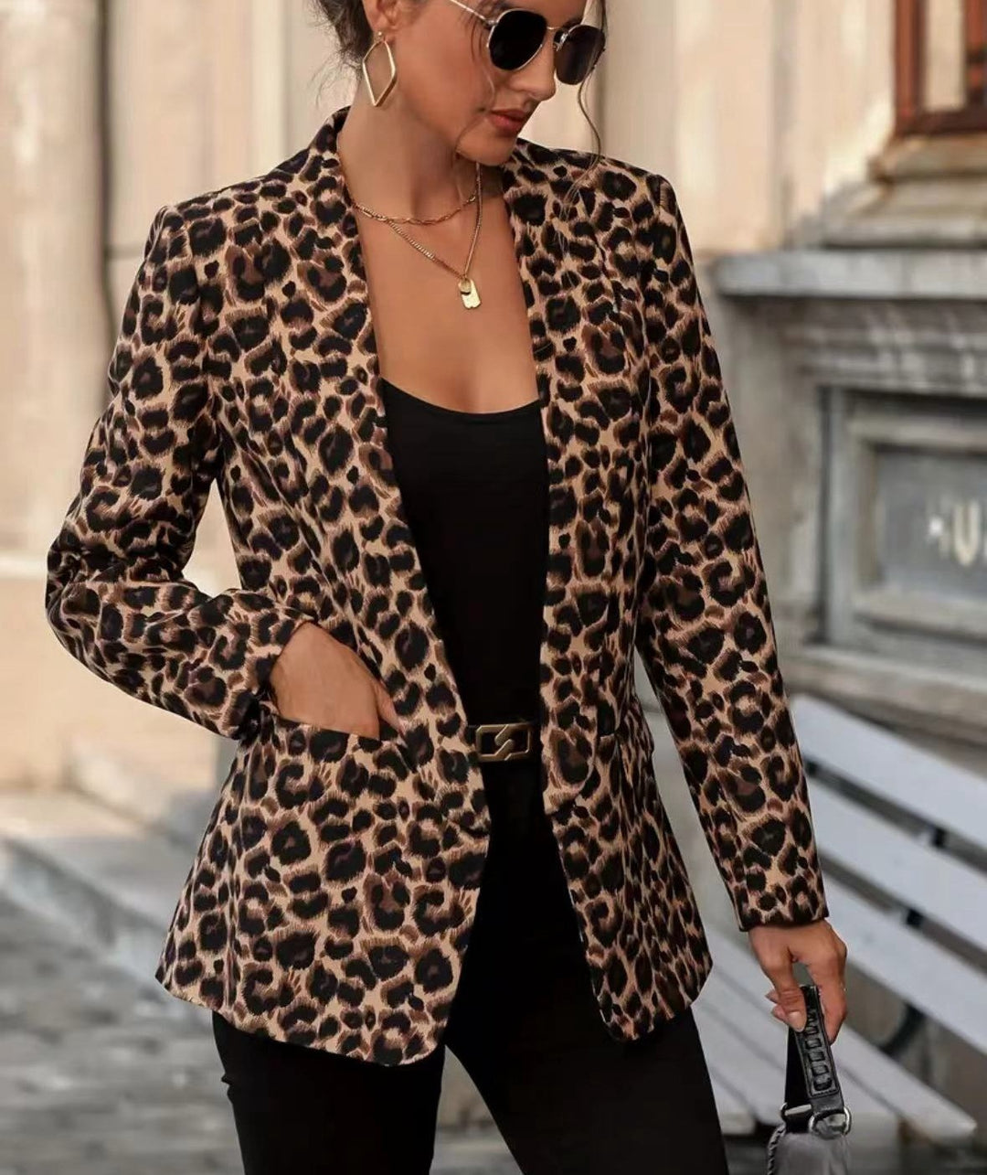 Damen Blazer im trendigen Animal-Print mit elegantem Revers und praktischen Taschen EB