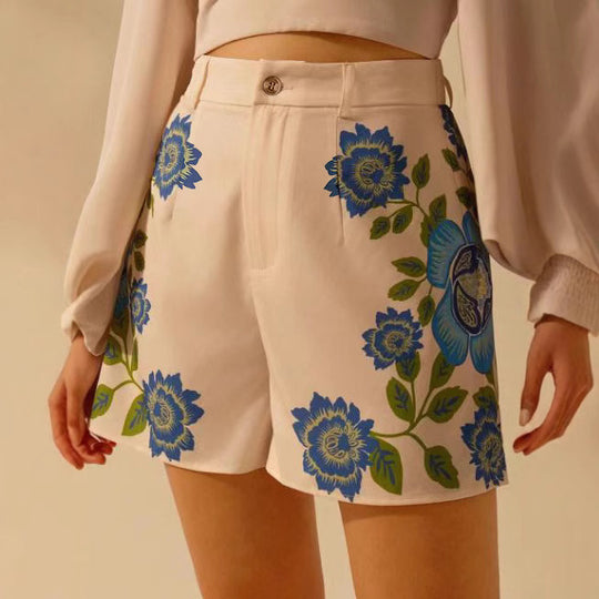 Damen Shorts mit floralem Druck und dekorativen Details EB